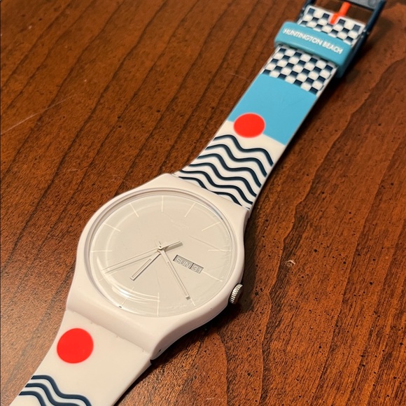 Swatch Vibrant Huntington Beach Watch EUC working order Unisex - Picture 1 of 10